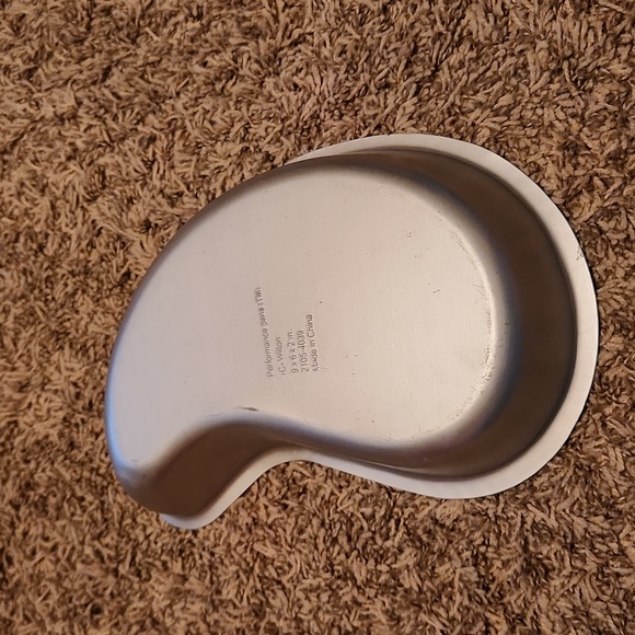 Wilton Perfect Paisley Curve-Shaped Cake Pan Set - Picture 11 of 13